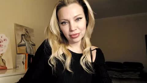 qurli24 online show from 02-25-25, 05:36