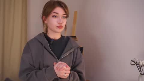 Snapshot of quyenkjos chatting on 11-25-25, 01:44 Alice online show from 11-25-25, 01:44