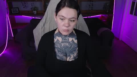 qwertyannie_lbo online show from 04-27-26, 12:08