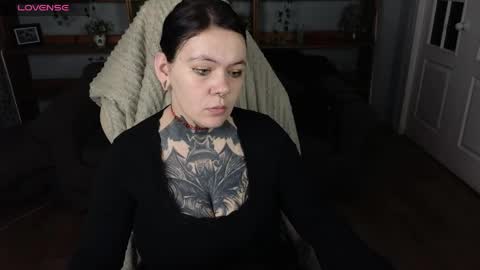 qwertyannie_lbo online show from 04-27-26, 04:05