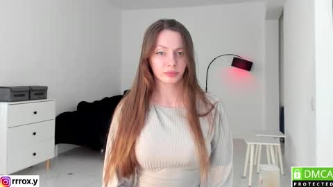 Snapshot of r00xvel chatting on 10-11-25, 08:02 r00xvel online show from 10-11-25, 08:02