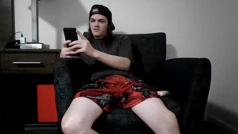 Snapshot of r_monkey583 chatting on 11-14-25, 04:00 r_monkey583 online show from 11-14-25, 04:00