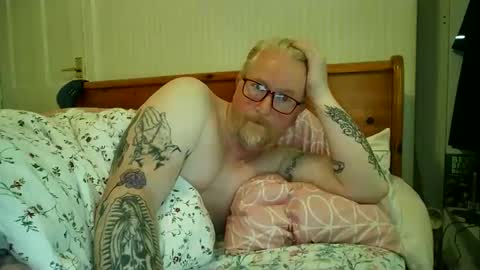 Snapshot of r_o_h_a_n_r_o_o_m chatting on 05-19-26, 12:33 r_o_h_a_n_r_o_o_m online show from 05-19-26, 12:33