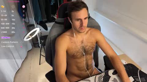 Snapshot of raamos chatting on 10-17-25, 09:28 Nikita online show from 10-17-25, 09:28