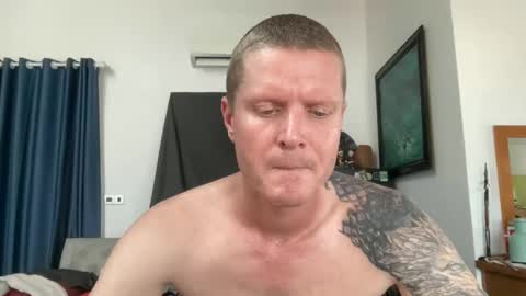 rabbit_eyes69 online show from 04-10-26, 05:12