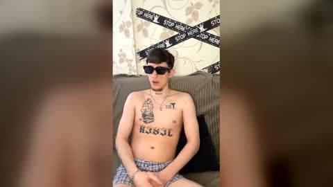 Snapshot of rabizoon chatting on 12-18-25, 07:47 Rabizoon online show from 12-18-25, 07:47