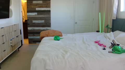 Rachel Rivers online show from 03-17-26, 09:40