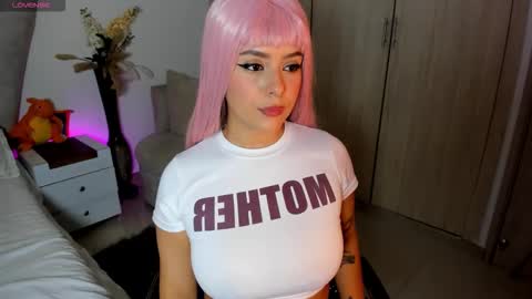 natalia  -  online show from 09-21-25, 05:09