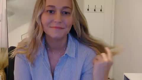 rachaelrose30 online show from 12-17-25, 10:27