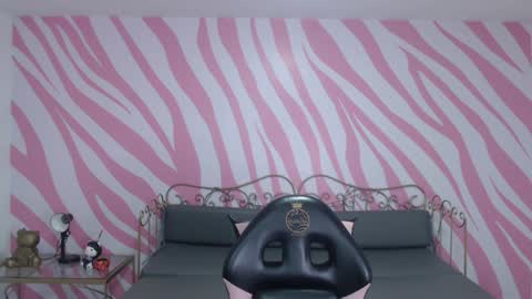 Snapshot of rachel_deal chatting on 12-14-24, 08:08 Rachel online show from 12-14-24, 08:08