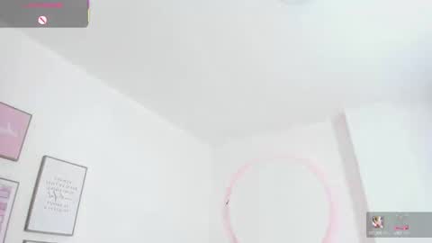 Snapshot of rachel_es chatting on 02-26-25, 08:44 RACHEL ES online show from 02-26-25, 08:44