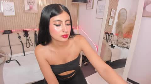 RACHEL ES online show from 04-30-26, 06:53