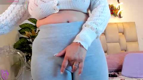 Rachel Lang online show from 12-21-25, 07:43