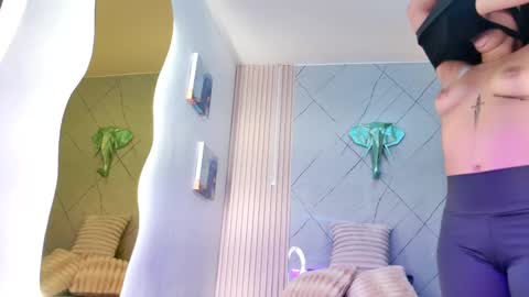 rachel_rivera99 online show from 09-17-25, 11:45