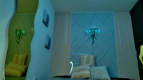 rachel_rivera99 online show from 09-19-25, 11:44