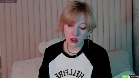 Snapshot of rachelcart chatting on 11-18-25, 03:12 RachelCart online show from 11-18-25, 03:12