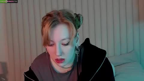 Snapshot of rachelcart chatting on 11-26-25, 03:07 RachelCart online show from 11-26-25, 03:07