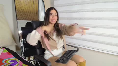 Rachell online show from 02-05-25, 09:36