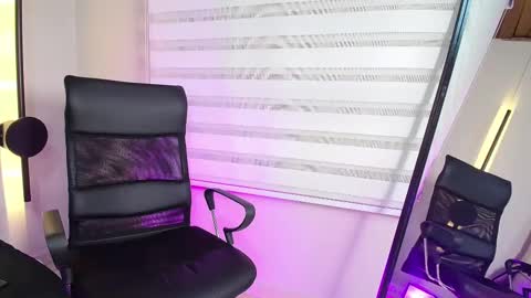 Rachell online show from 02-19-25, 07:06