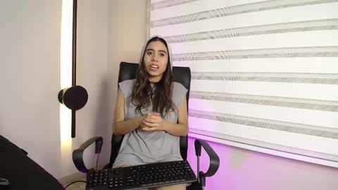 Rachell online show from 02-21-25, 05:13