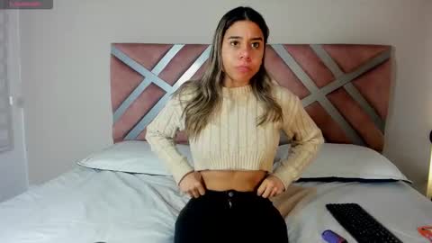 Rachell online show from 10-18-25, 03:42