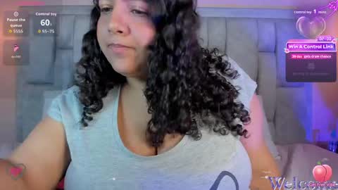 Snapshot of rachell_honey7 chatting on 05-18-26, 05:46 Rachel online show from 05-18-26, 05:46