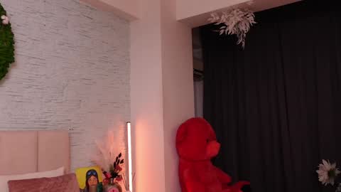 RachelSwaan online show from 01-22-25, 06:10