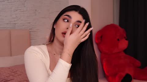 RachelSwaan online show from 01-23-25, 09:39