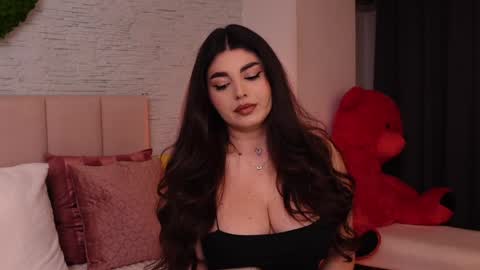 RachelSwaan online show from 02-06-25, 06:40