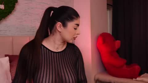 RachelSwaan online show from 02-25-25, 09:42