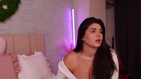 RachelSwaan online show from 10-08-25, 07:39