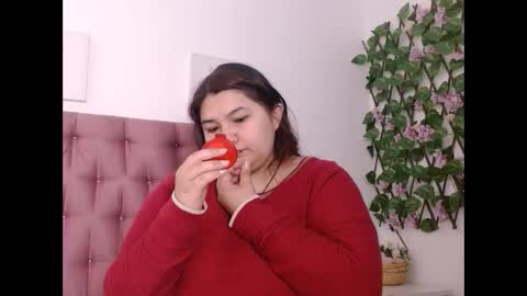 radiantgoddes online show from 11-18-25, 01:04