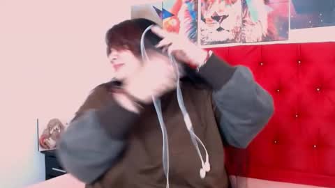 radiantgoddes online show from 11-23-25, 04:18