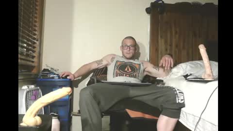 Snapshot of rado970 chatting on 12-14-24, 08:56 Lauren online show from 12-14-24, 08:56