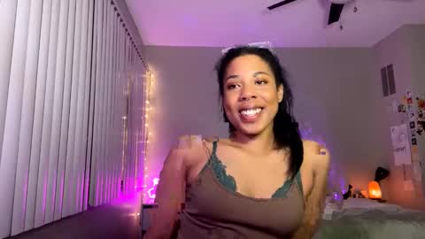 Snapshot of raewerks chatting on 02-20-25, 05:23 RaeWerks online show from 02-20-25, 05:23