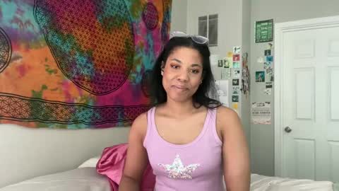 Snapshot of raewerks chatting on 02-24-25, 09:52 RaeWerks online show from 02-24-25, 09:52