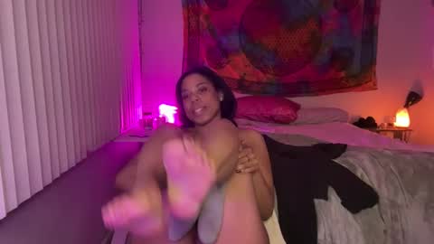 Snapshot of raewerks chatting on 03-11-25, 10:29 RaeWerks online show from 03-11-25, 10:29