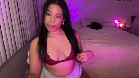 Snapshot of raewerks chatting on 10-03-25, 05:15 RaeWerks online show from 10-03-25, 05:15