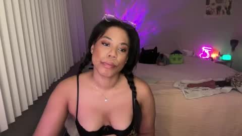 Snapshot of raewerks chatting on 10-04-25, 02:42 RaeWerks online show from 10-04-25, 02:42