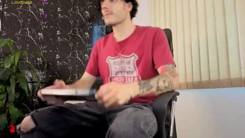 R A F A E L online show from 02-22-26, 08:51