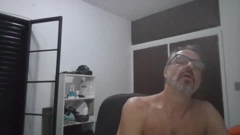 Big Uncle Jungle online show from 10-19-25, 04:24