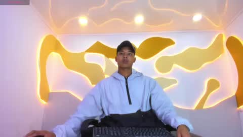 Rafael online show from 07-06-26, 02:08