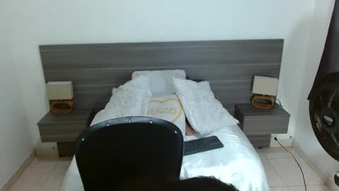 raichellcooper1 online show from 02-07-25, 11:24