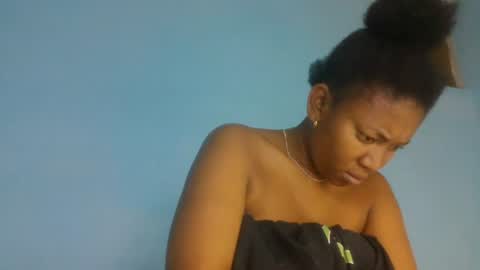 raiisaaa online show from 07-28-26, 03:21
