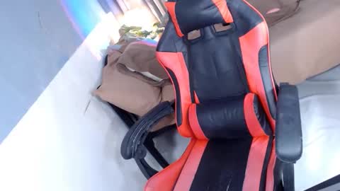 itsmeRailey online show from 12-22-25, 11:35