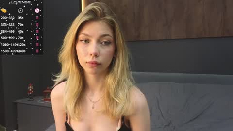 Lisa online show from 01-10-25, 08:04