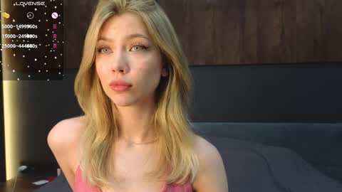 Lisa online show from 02-14-25, 09:21