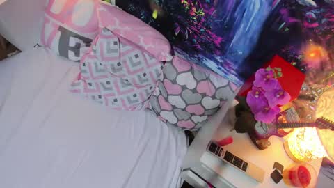 Snapshot of rainbow__coockie chatting on 12-31-24, 05:11 rainbow__coockie online show from 12-31-24, 05:11