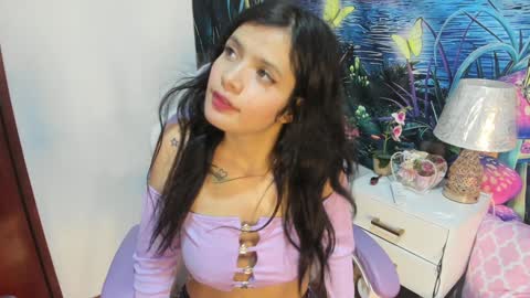 Snapshot of rainbow__coockie chatting on 01-17-25, 01:25 rainbow__coockie online show from 01-17-25, 01:25