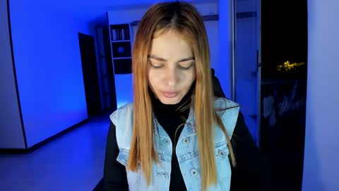 Jennyindependent model . online show from 01-07-25, 01:28